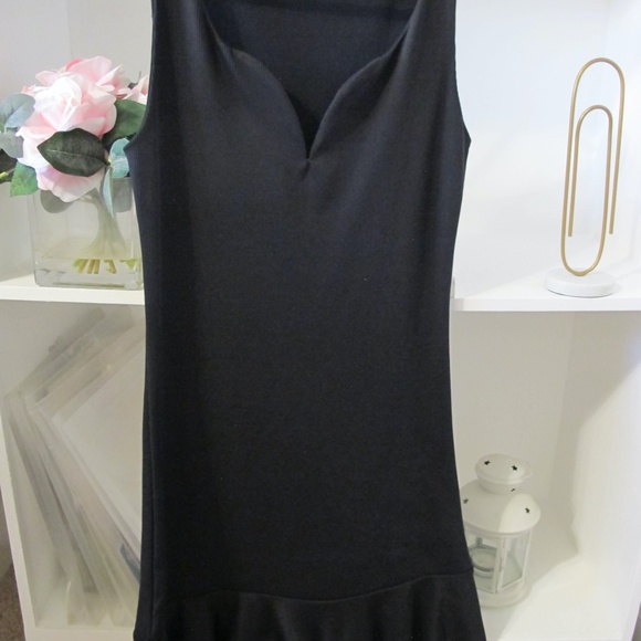 Express Women's Sleeveless Cocktail Little Black wedding party Dress Size Small - Picture 5 of 7